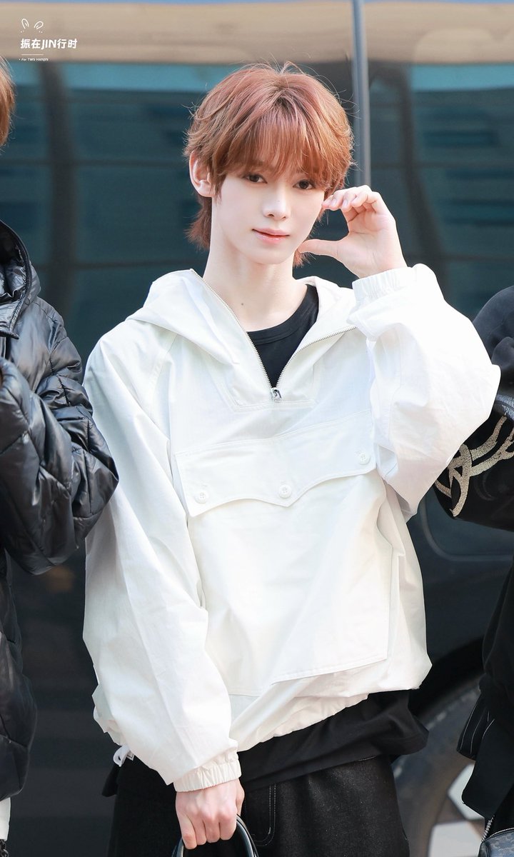 振在JIN行时 tweet media