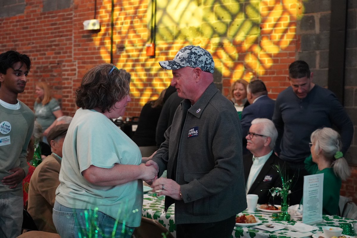 Captain Mark Kelly tweet media