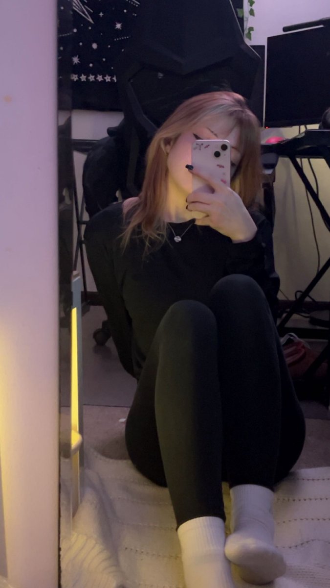 ket ᥫ᭡ tweet media