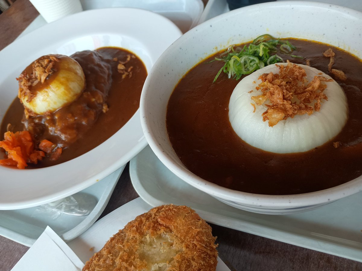 ハチネコ tweet media