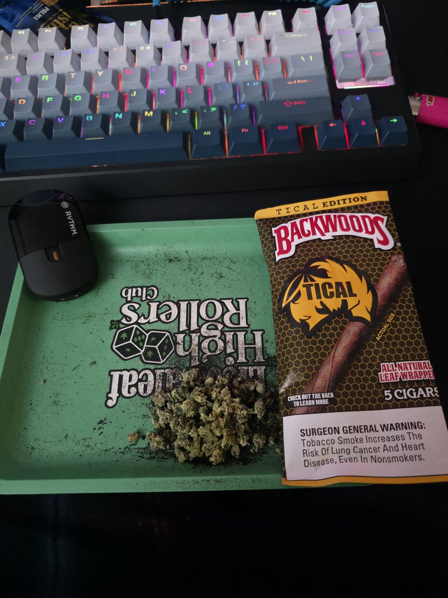 DaBeastGaming9's tweet photo. Its lit https://t.co/SpRpM9OEVb