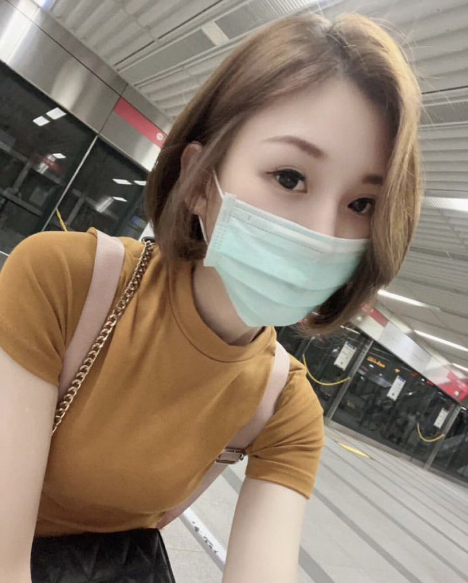 依依💋 tweet media