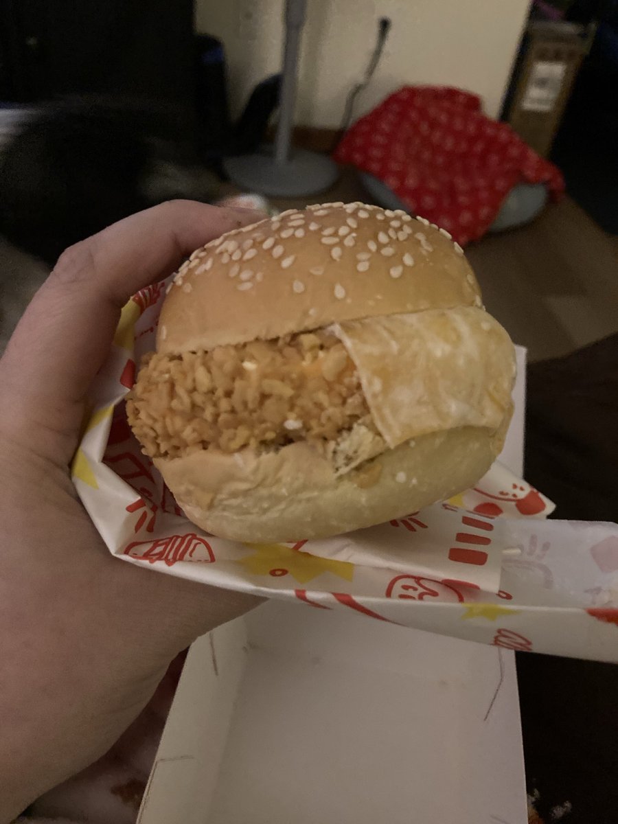 Fiché ⚓️🦈 tweet media