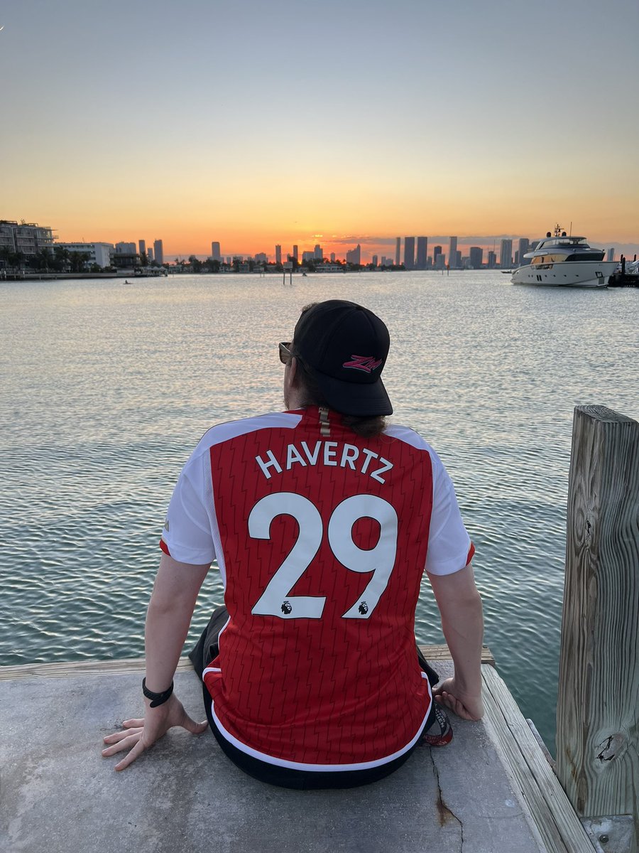 Zwë 🍟 tweet media