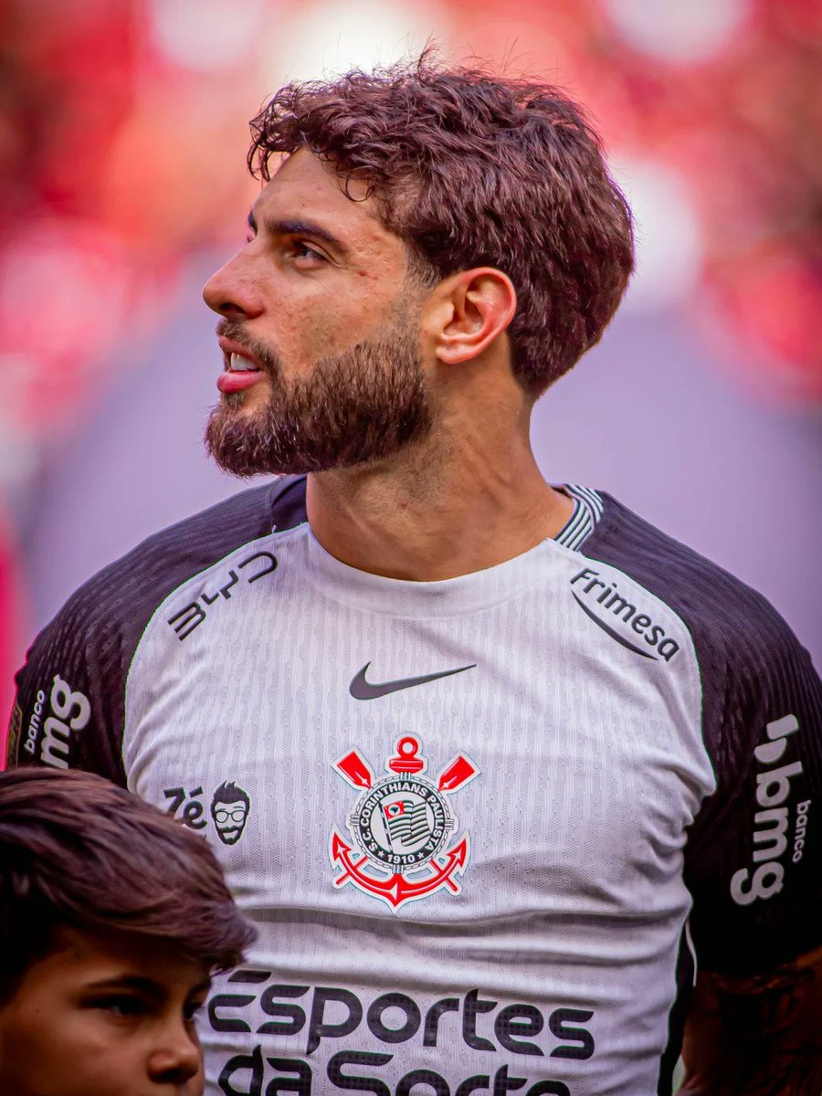 ELE É MUITO PIKA.

ELE É DECISIVO.

EU TE AMO YURI ALBERTOOOOO