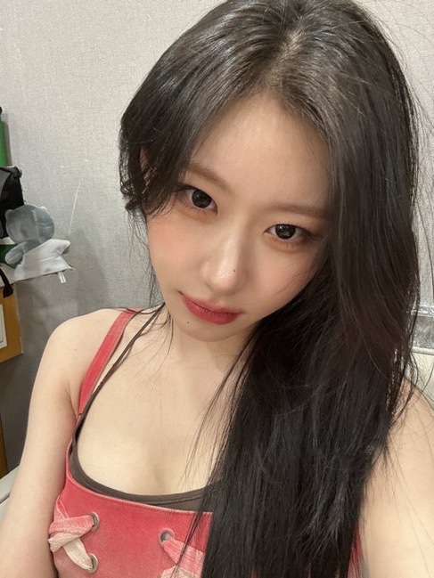 chaeryeong pics tweet media