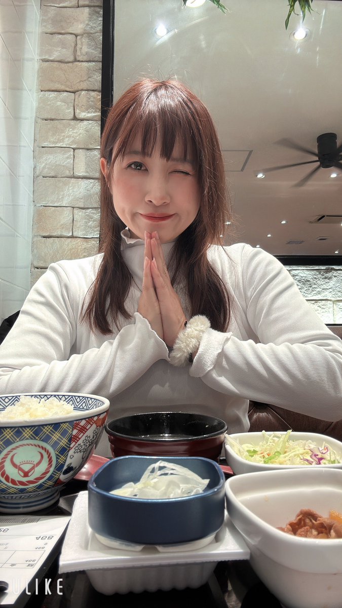 サメに噛まれたバイク女子🦈みんたん❤️3/28モタサイ tweet media