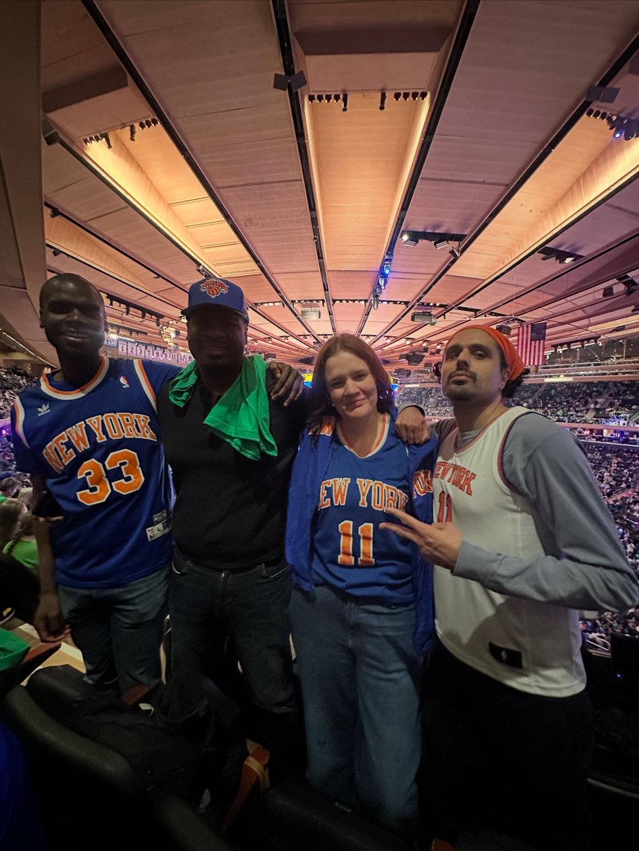 Anna Pycior tweet media