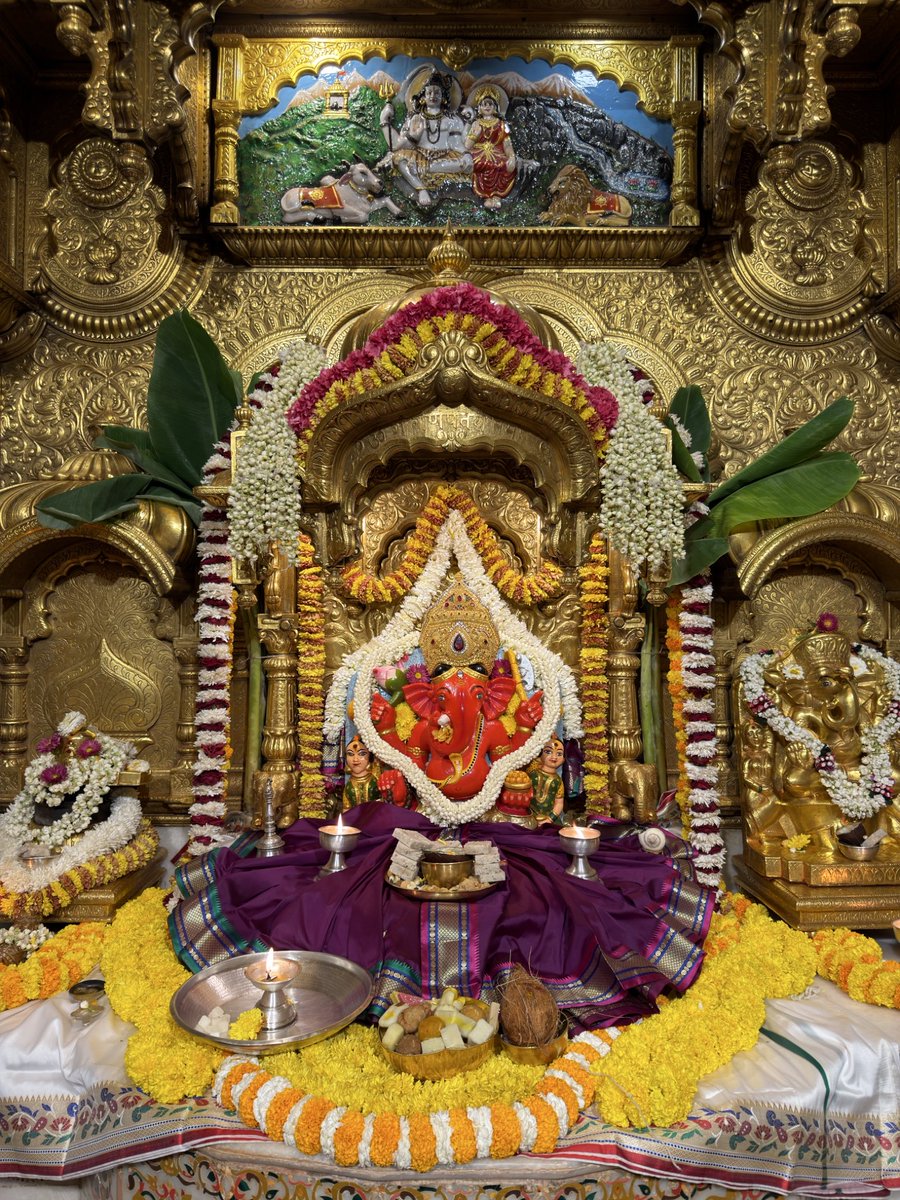 Shri Siddhivinayak Temple tweet media