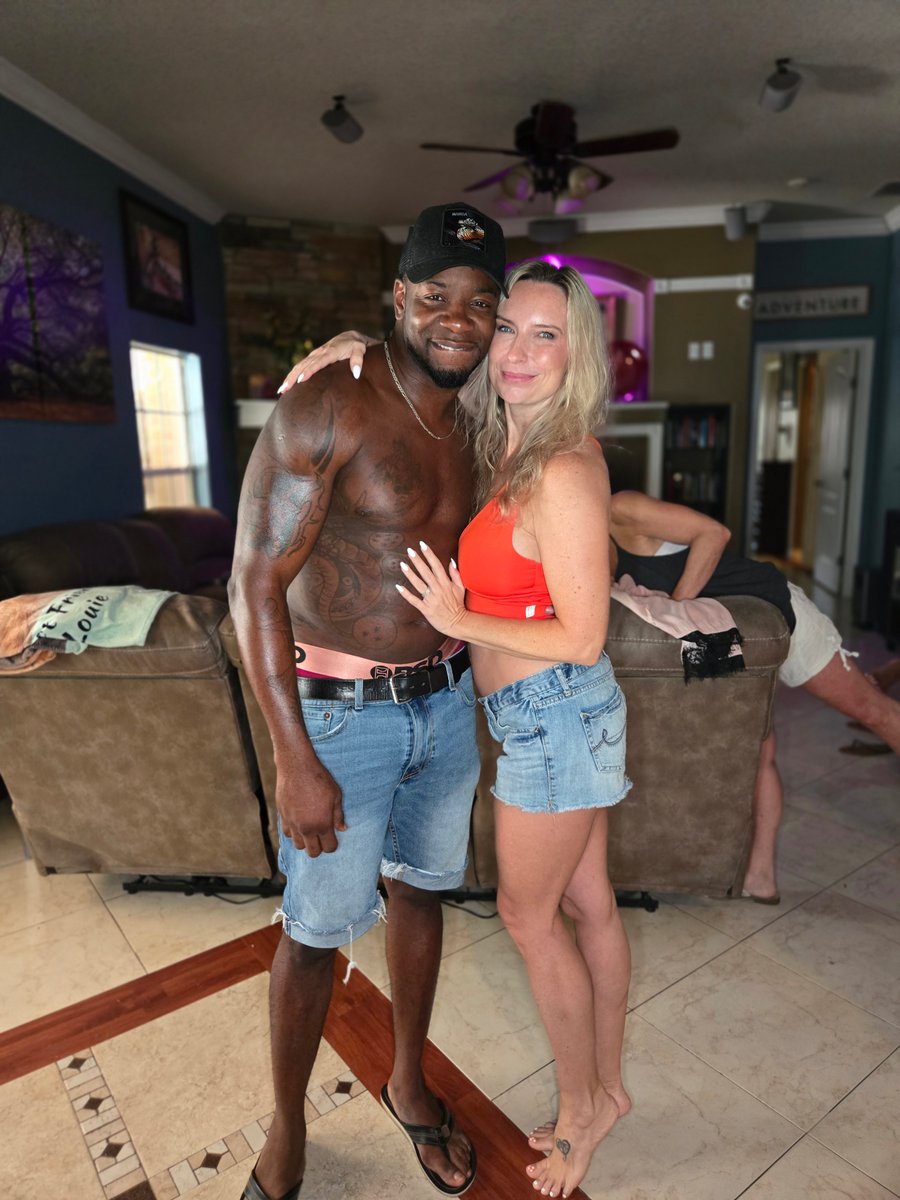 MilfSamanthaRay1 ✈️Tampa 3/15-17 Knoxville 3/19-25 tweet media