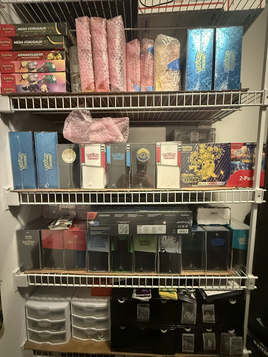 CharizardEats tweet media