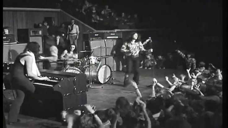 The Extreme Music Enthusiast tweet media