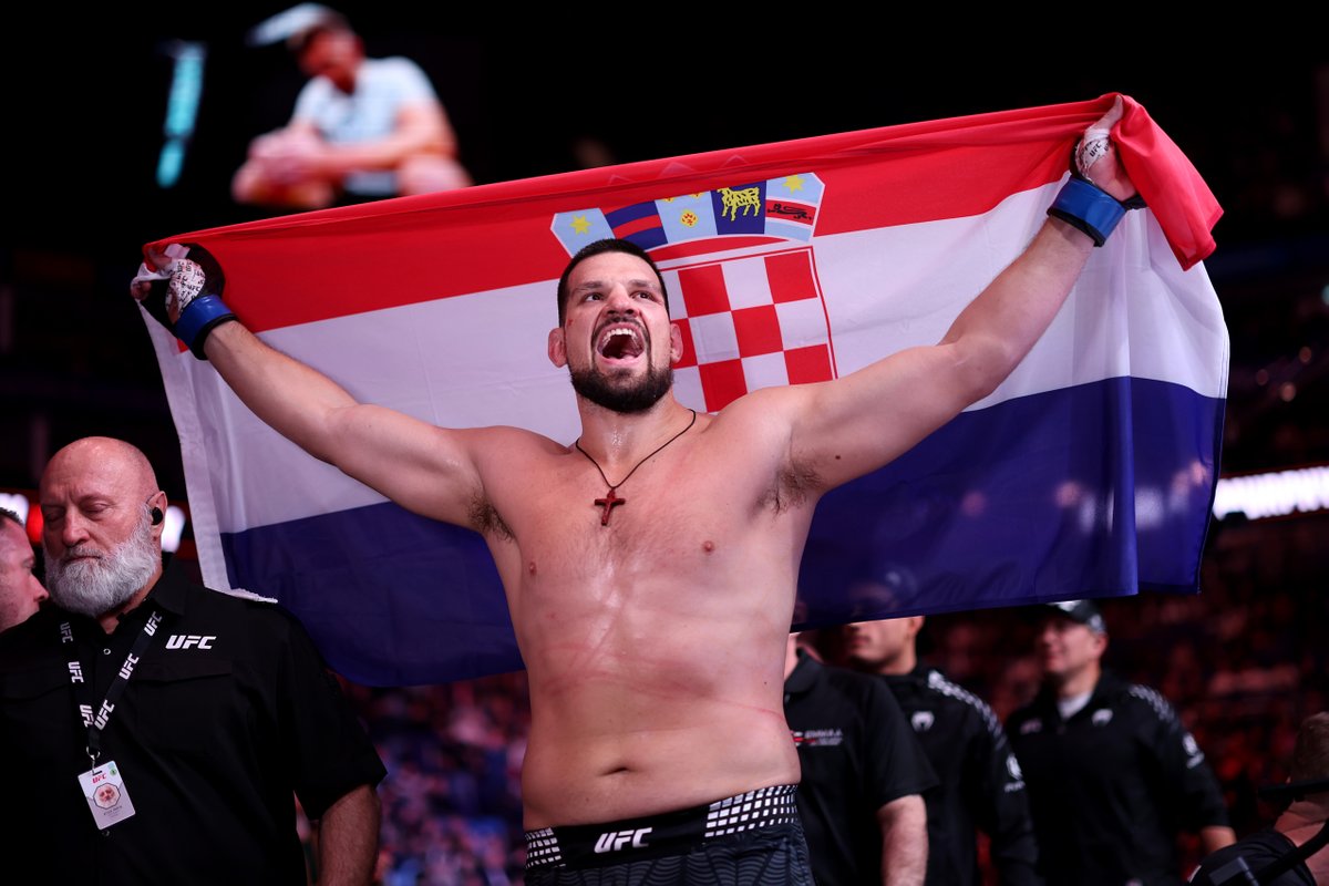UFC_AUSNZ's tweet image. Statement made ✅🇦🇺🇳🇿

CKB's Brando Pericic wrapped things up FAST at #UFCLondon!