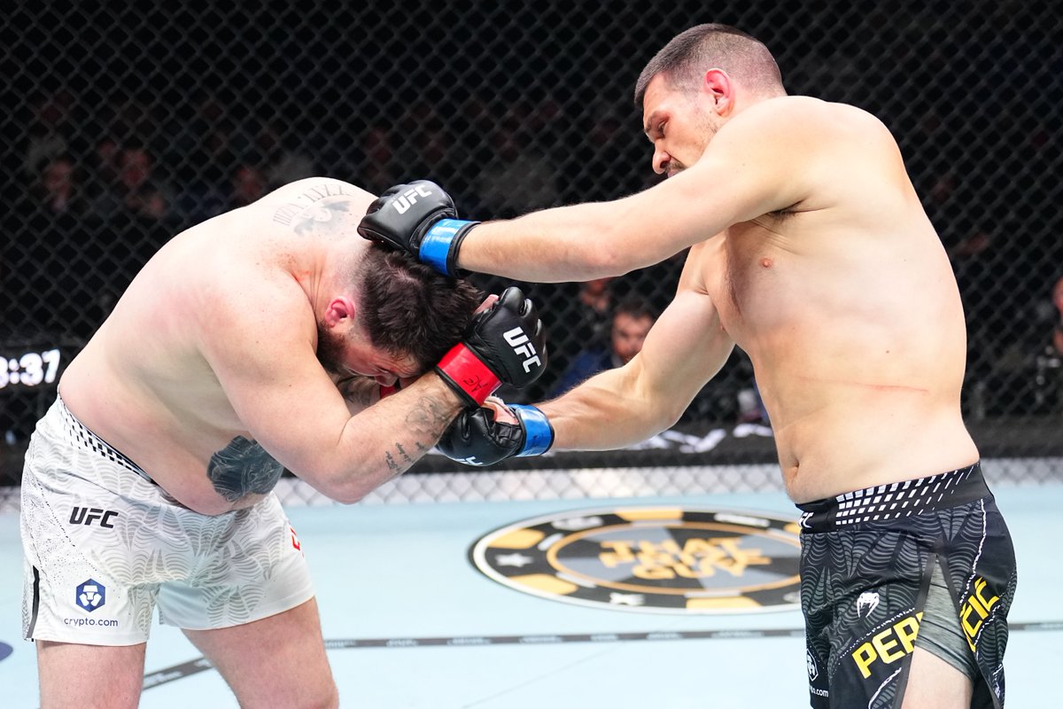 UFC_AUSNZ's tweet image. Statement made ✅🇦🇺🇳🇿

CKB's Brando Pericic wrapped things up FAST at #UFCLondon!