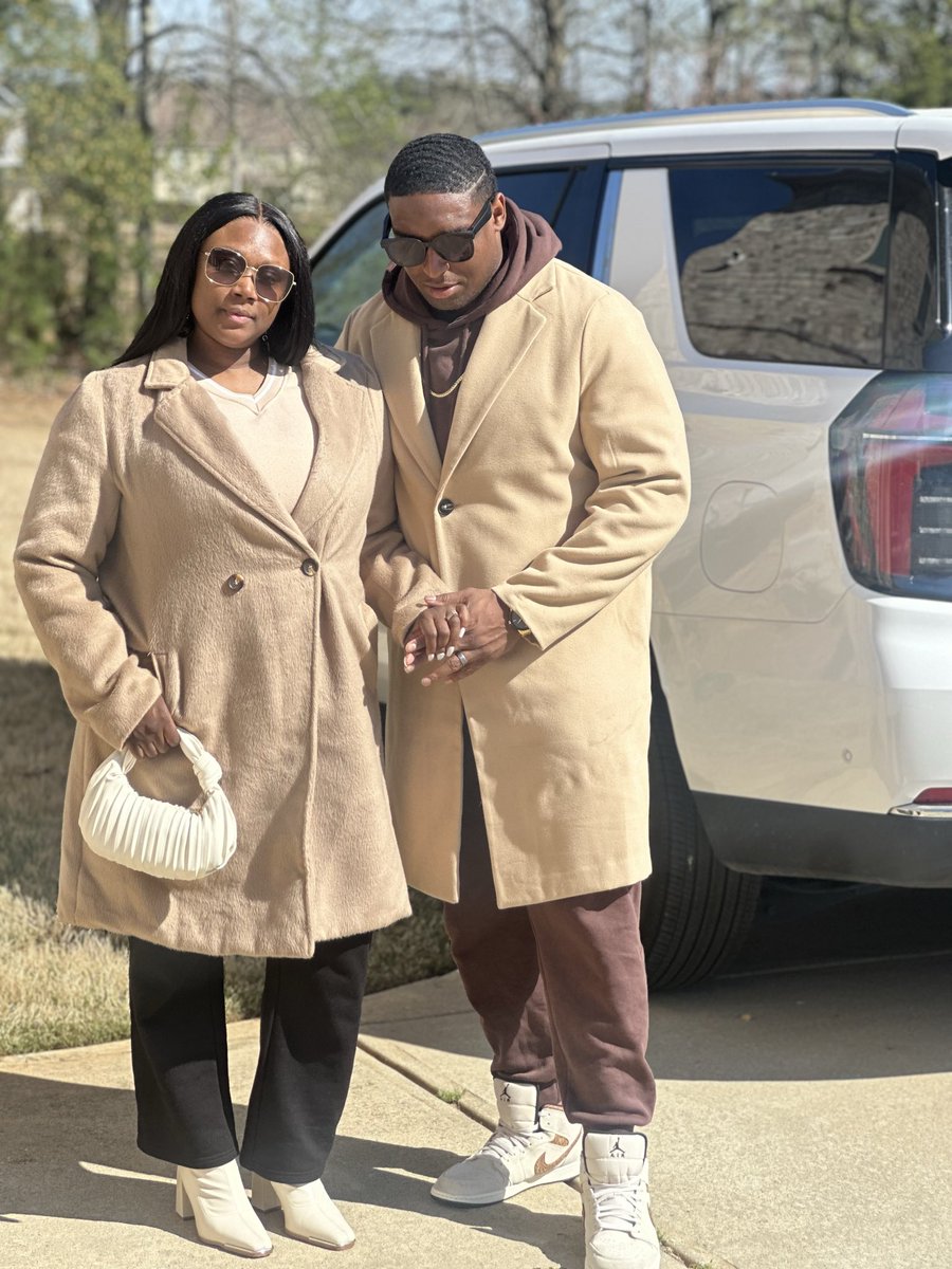 Enrique__Davis's tweet image. The temperature dropped this spring break but enjoyed the extra time with my lady made it a WIN‼️ #GodIsLove #ThunderToMyLightning #MarriageIsABlast ❤️💯💎🙏🏾🔝🙌🏾🏠