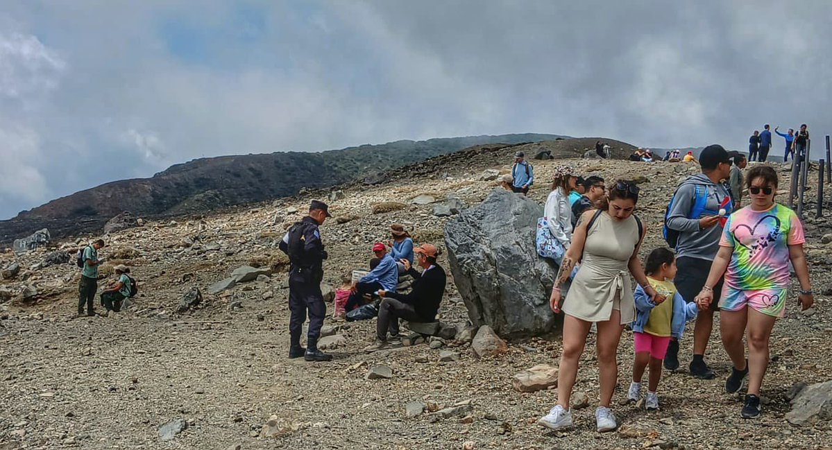 PNC El Salvador tweet media