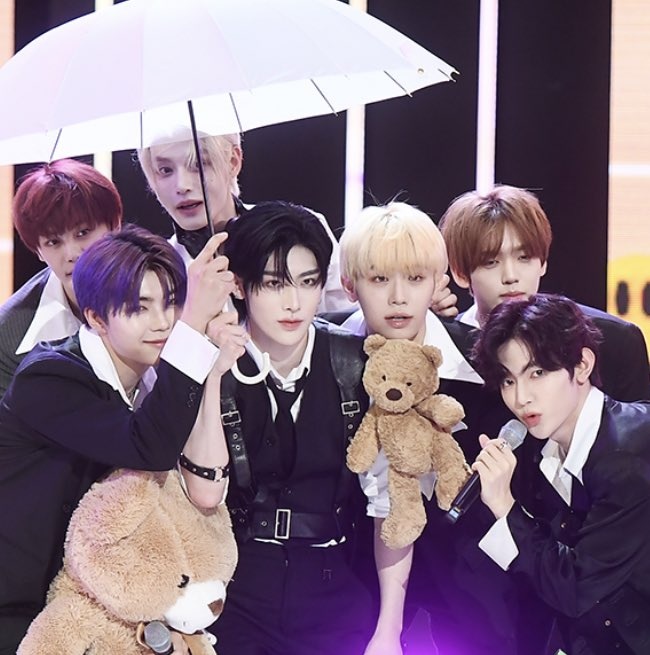 magdalena.𖥔 ݁ ˖ tweet media