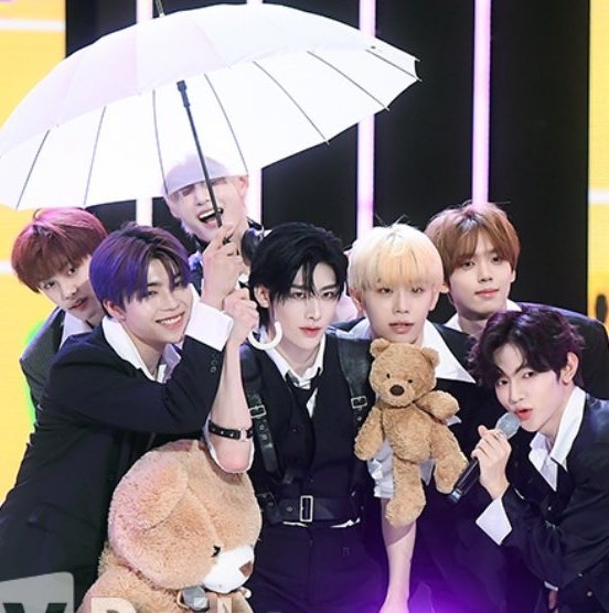 magdalena.𖥔 ݁ ˖ tweet media