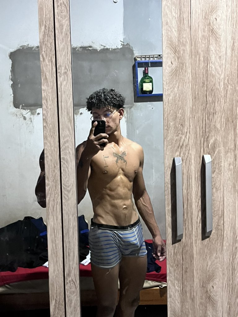 usuário desconhecido do tt/x tweet media