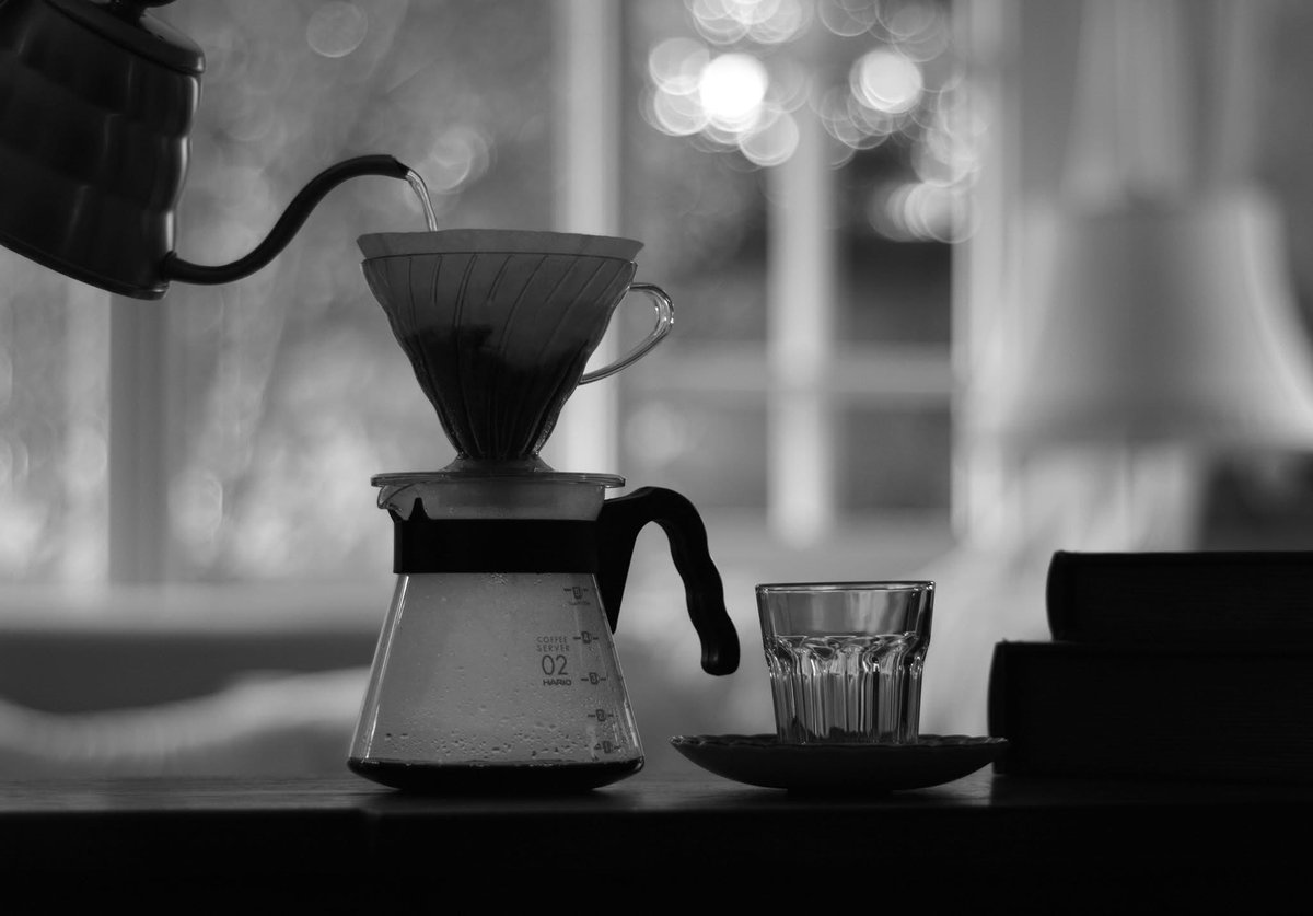 suthisak's tweet image. เลิกกังวลกับสิ่งที่ยังไม่เกิด แล้วโฟกัสกับ 'ก้าวแรก' ตรงหน้าครับ ☀️

จิบกาแฟแก้วแรกให้เต็มรสชาติ แล้วพุ่งตัวออกไป optimize ทุกโอกาสให้เป็นผลลัพธ์ที่ดีครับ ☕️✨

เกมส์เริ่มต้นแล้ว... เจอกันที่เส้นชัยครับ! 😎🏁

#MondayMotivation #GameOn #HighPerformance