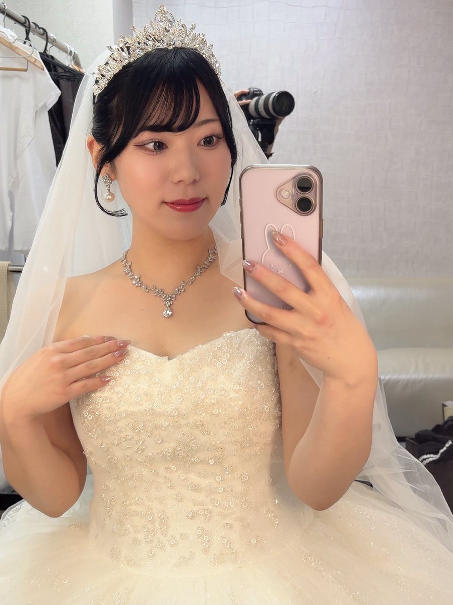 tskhrk3's tweet photo. 花嫁のコスプレをしてきました。そのに
たくさんの方に祝福していただいて、おそらくこの先の人生こんな機会もうないと思うので、思い出を抱きしめてまた日常に戻りたいと思います💖
アコスタでソニアやった時から-15kgしたので、コスプレもぼちぼち再開したいな〜🙂‍↕️ https://t.co/lWMBvfC9wh