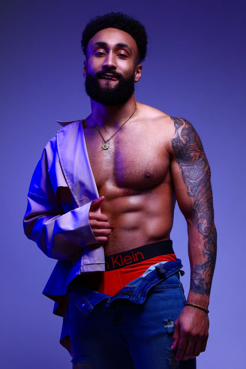 𝒜𝓏𝒶𝓇𝒾 𝐿𝑜𝓃𝒹𝑜𝓃 tweet media