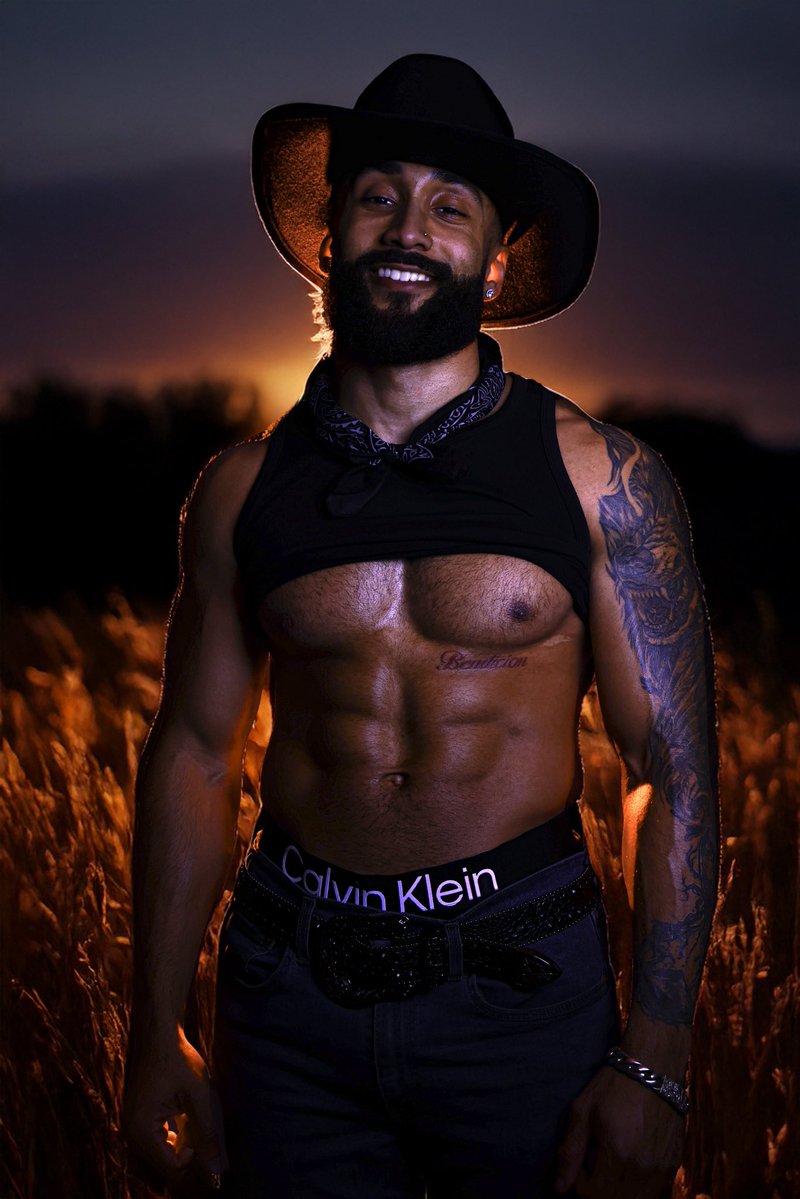 𝒜𝓏𝒶𝓇𝒾 𝐿𝑜𝓃𝒹𝑜𝓃 tweet media