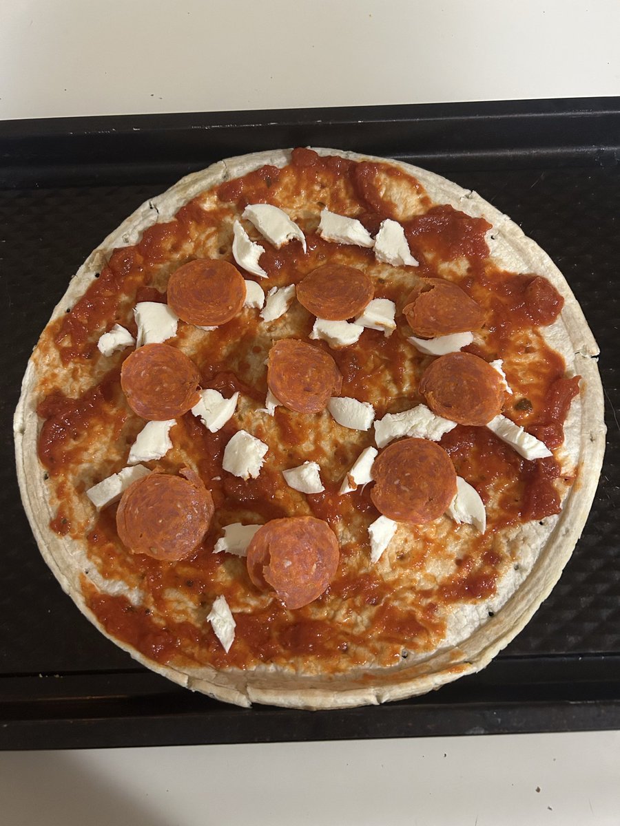 WoodsWayne07's tweet photo. Making a pizza. Any questions or concerns @UncleBooger24? https://t.co/lR9dvuc6n2
