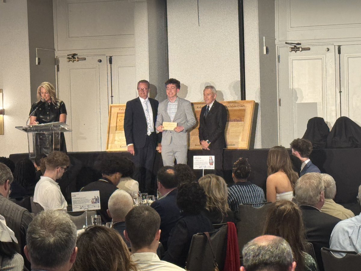 Cov Cath Hoops tweet media