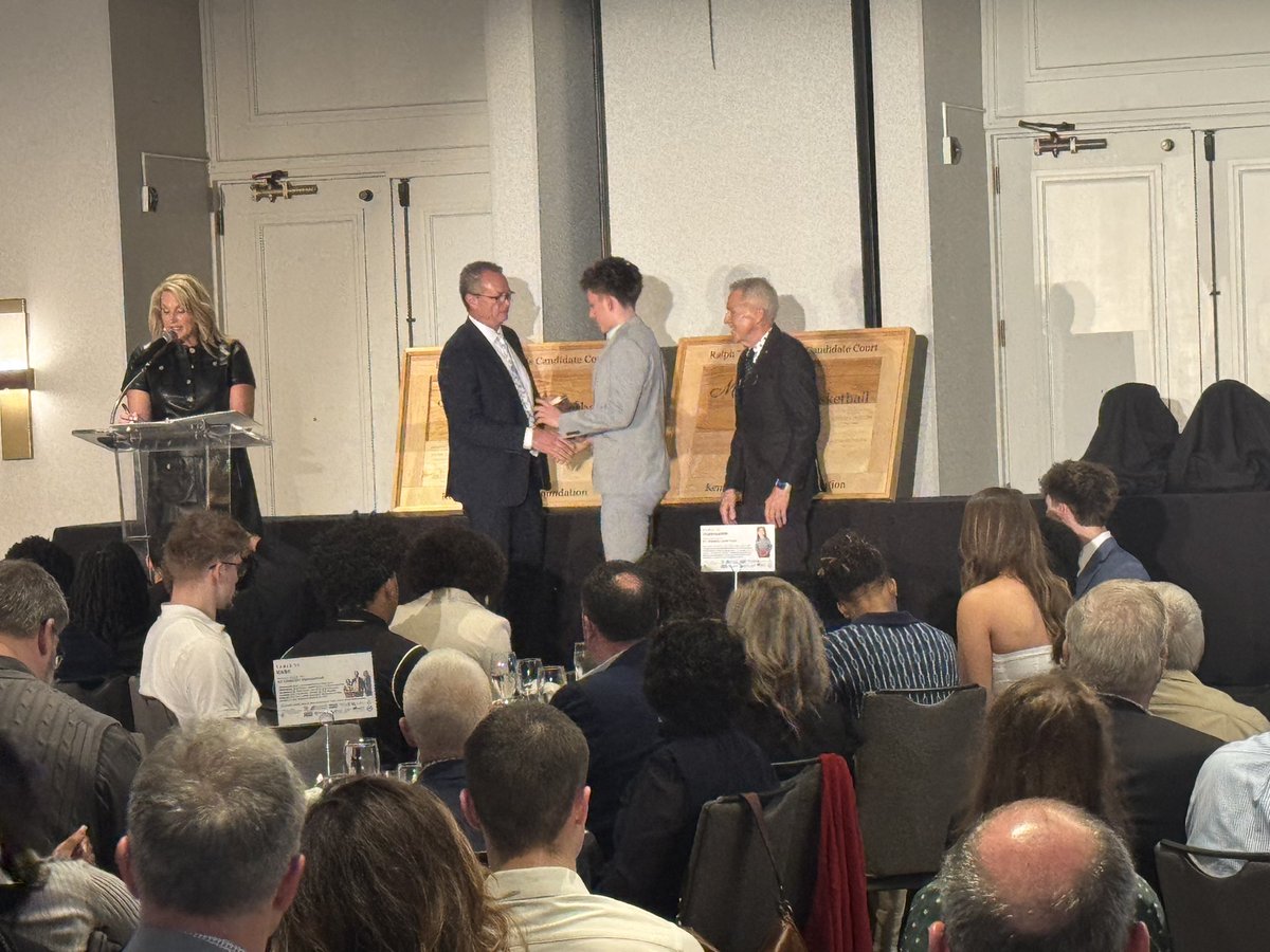 Cov Cath Hoops tweet media