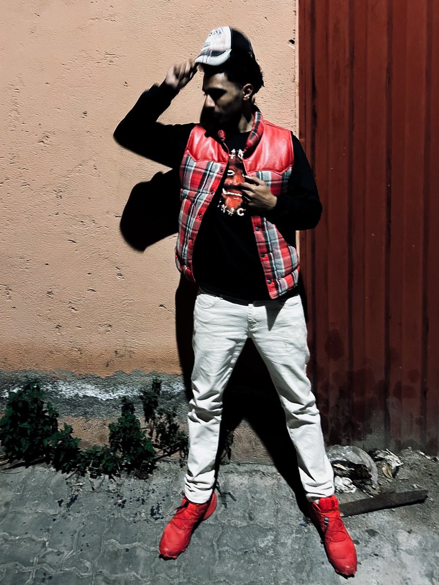 wholeotherswag's tweet photo. https://t.co/Oox0VxVdwI