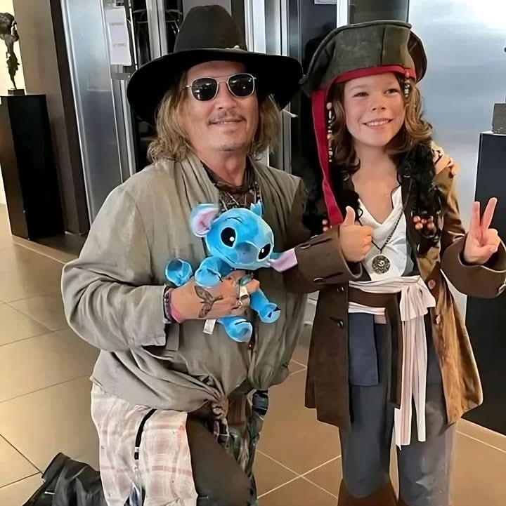 best of johnny depp tweet media