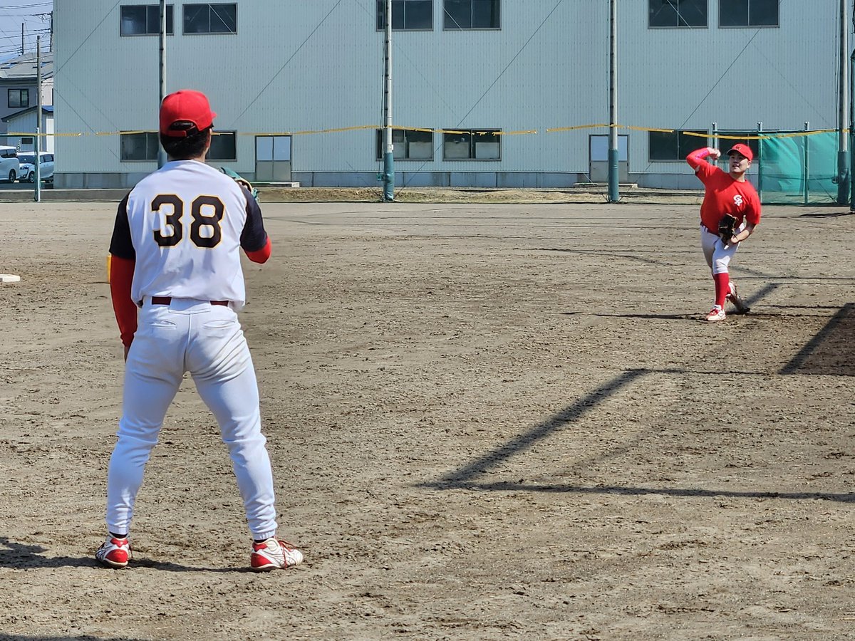 Golden_Rebirth's tweet photo. ゴールデンリバースで硬式野球やりませんか？

4月の大会にむけてモチベーション上げて頑張ります。

#社会人野球 
#ゴールデンリバース 
#感謝 https://t.co/wzYYEyXV72