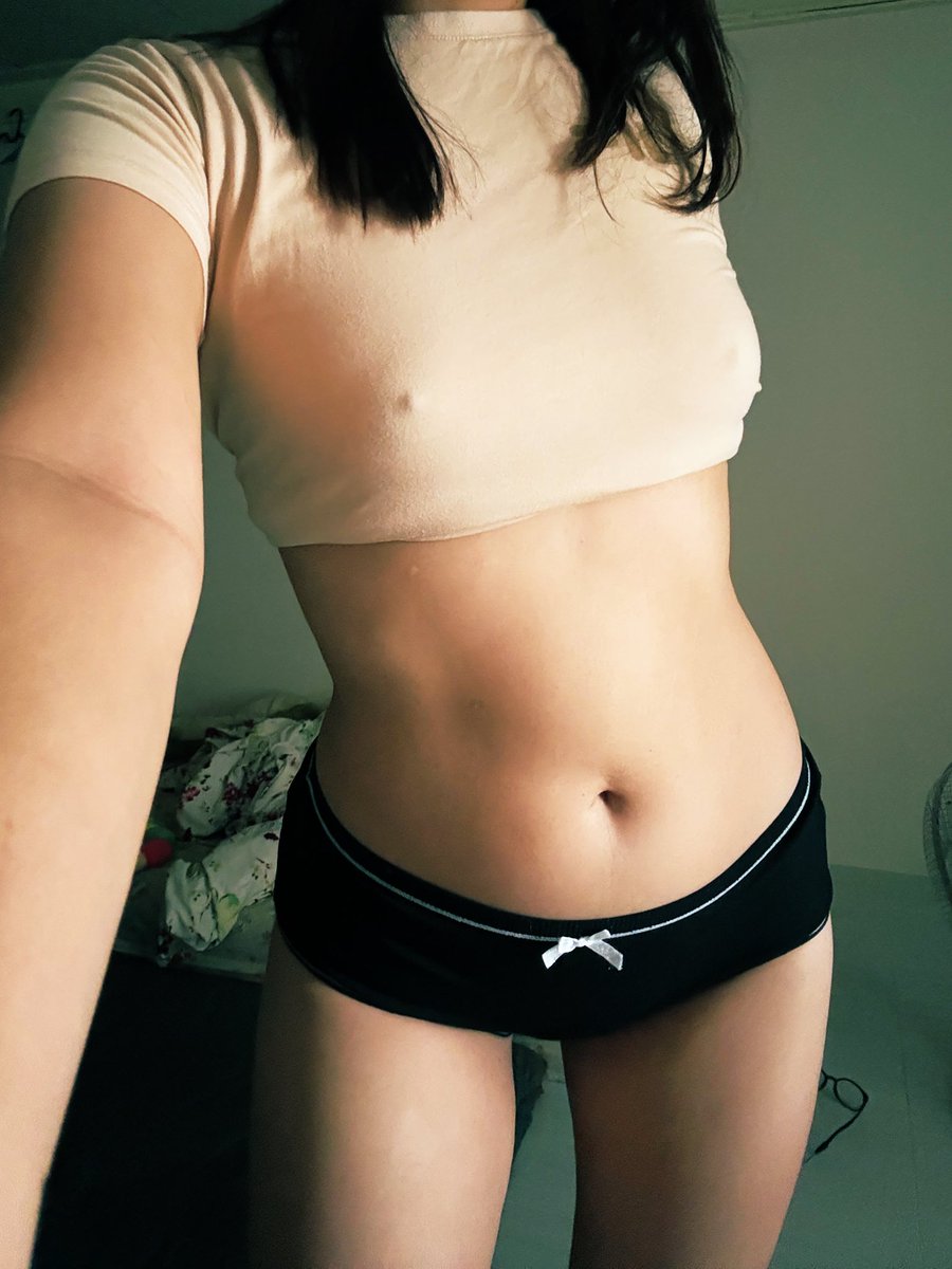 Holdmeclose03's tweet photo. สรุปอ้วนไหม ? https://t.co/LuHF0oJ7gH