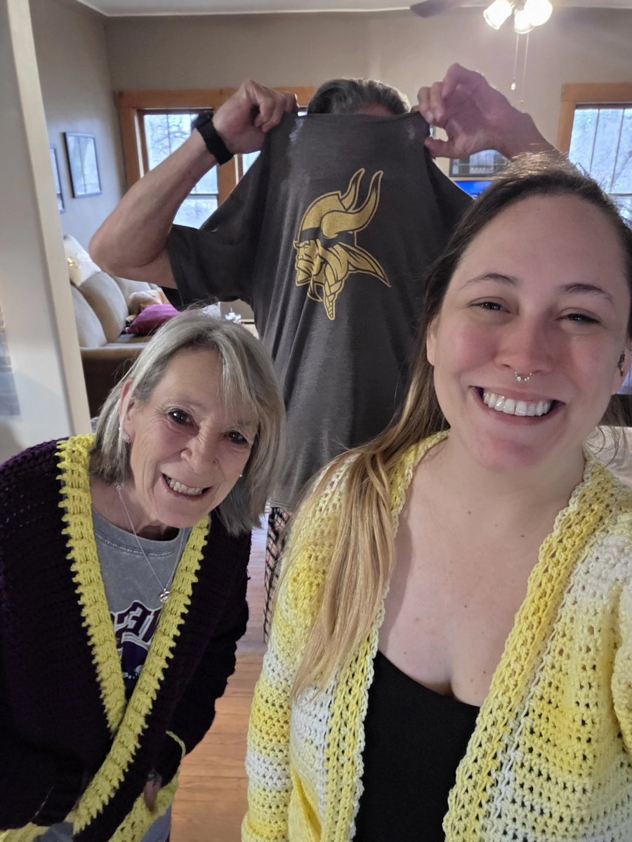 Pam Bray tweet media