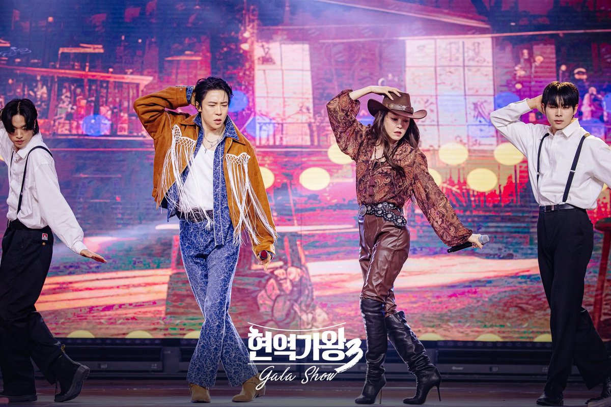 𝐂𝐇𝐀𝐫𝐜𝐡𝐢𝐯𝐞 tweet media