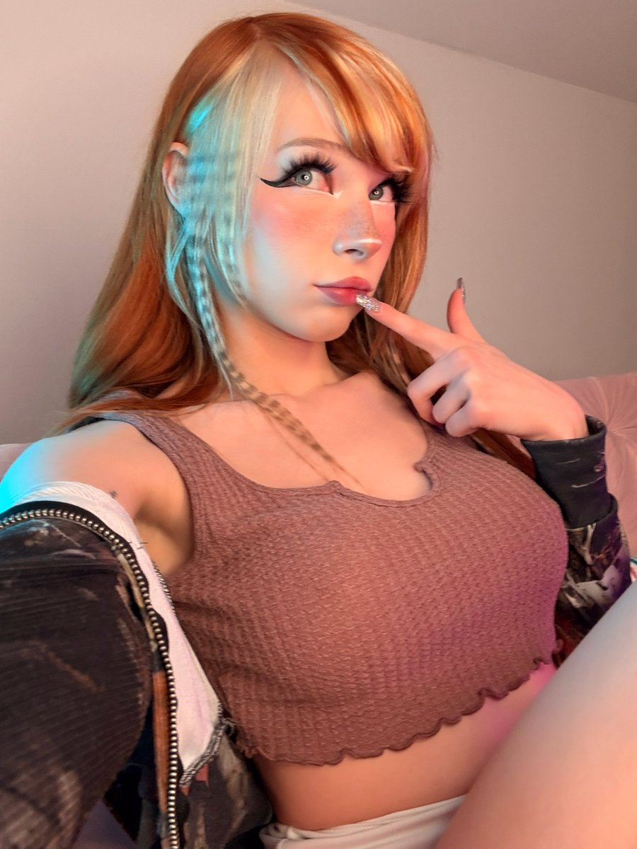 lolalovegoood's tweet image. wwyd if I texted you this and told you to come over?