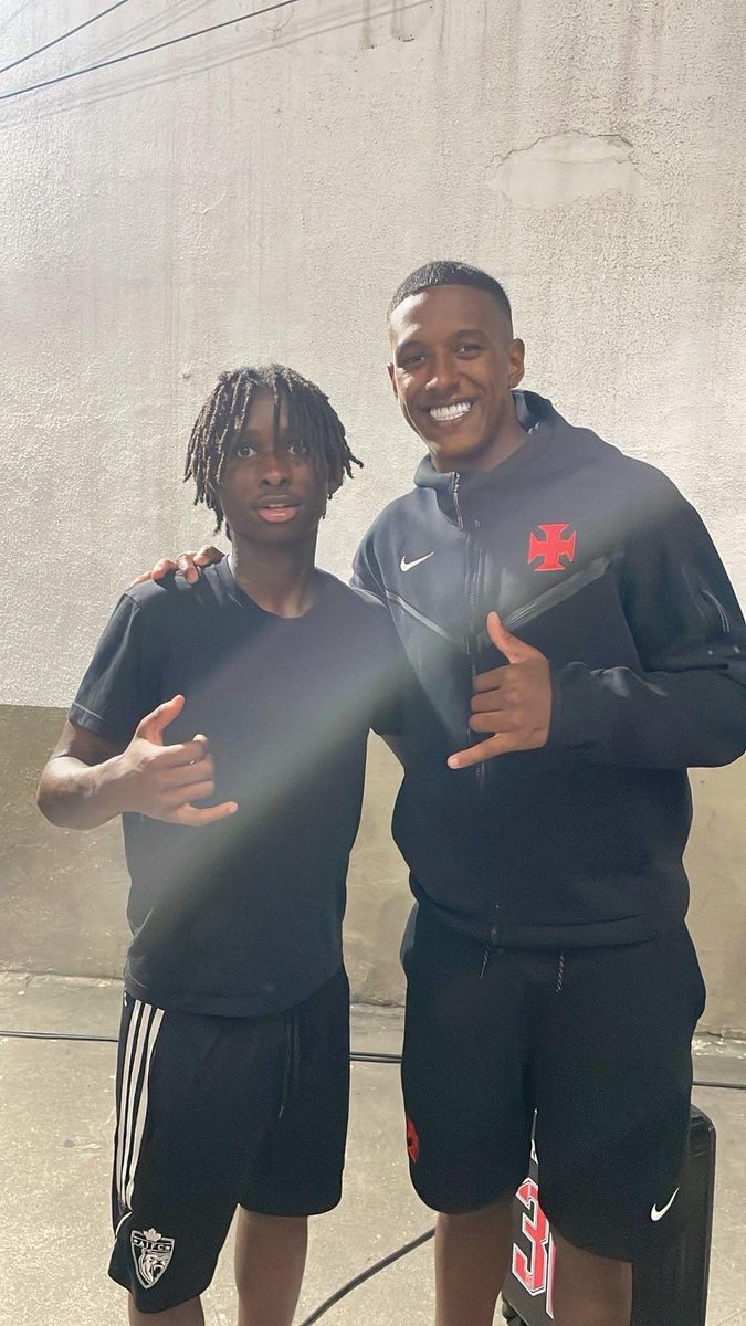 FredMoojen's tweet image. From the MSV PRO Combine… to Brazil 🇧🇷

After their first week training with Vasco da Gama, the boys got the chance to watch the first team live and meet top professionals.

This is what real opportunities look like.

#MSV #MSVPro #DreamBig #Pathway #Brazil