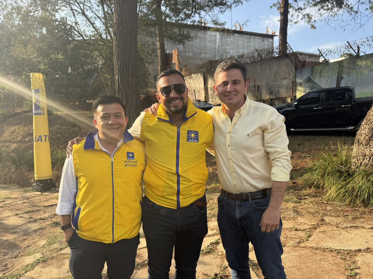 RamonHernande23's tweet photo. Rony González es ahora Unionista en Chinautla 

De cara al próximo proceso electoral Rony González a tomado la coordinación municipal del Partido Unionista en Chinautla según se oficializó este domingo 

Con el visto bueno del secretario General del Partido Unionista Sebastián Siero y del coordinador departamental  Adim Maldonado el dirigente Rony González ya es de la familia del unionista   
#Chinautla #PartidoUnionista #metroredes