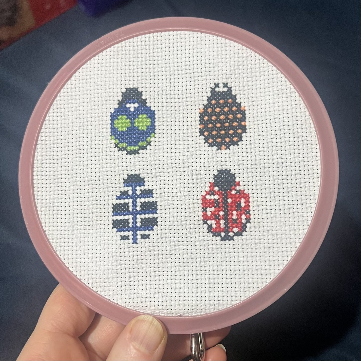 MadeFromChaos's tweet photo. 78/365.  Cross stitch work in progress. https://t.co/VJf7Hxpja2
