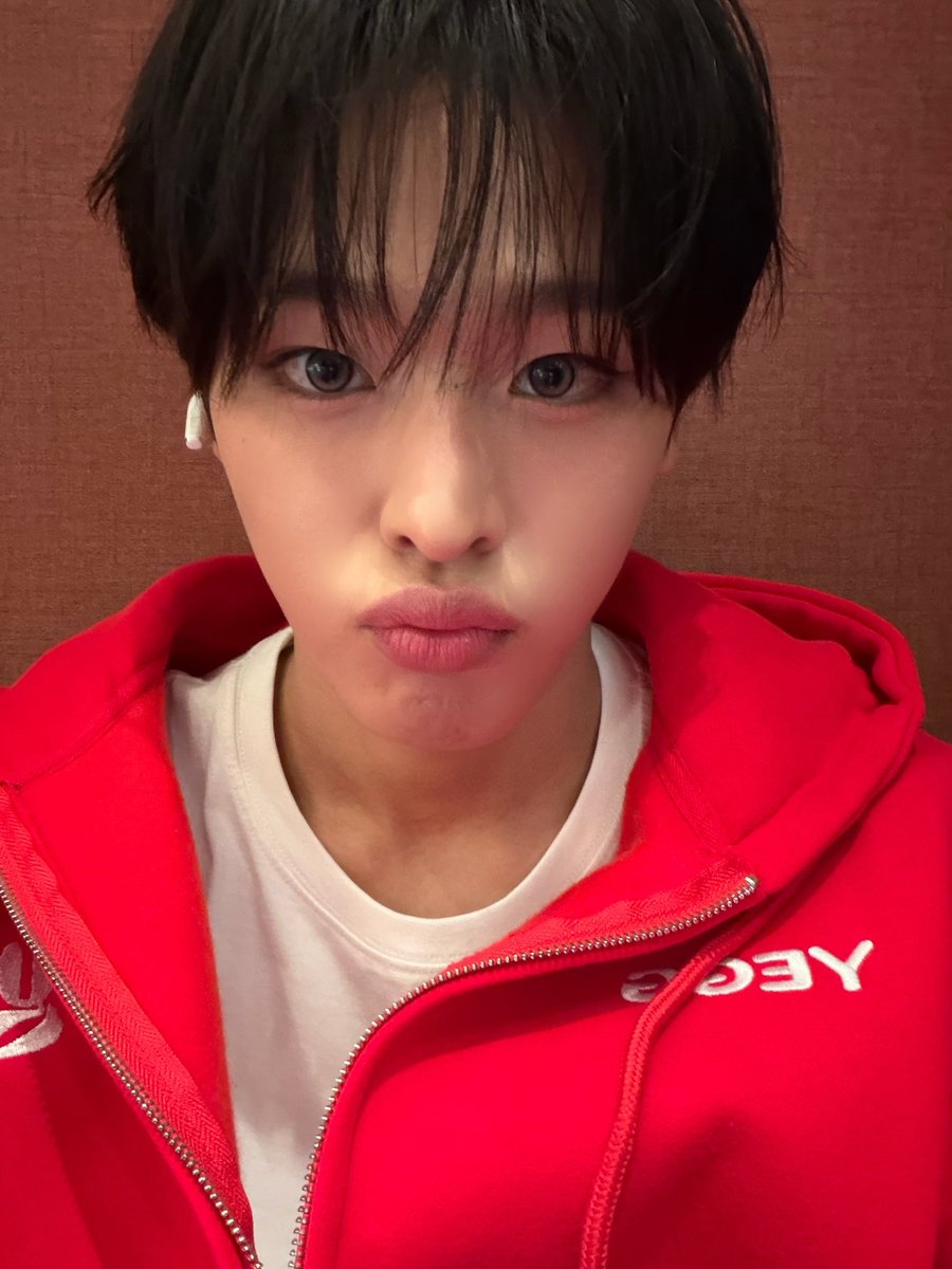 빵이... tweet media