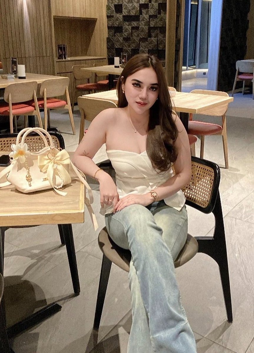 Alla2Mahaa's tweet photo. Hallo aku available hari ini ya!
(Khusus yg sudah sedia room) 🏨

#openbokupang #bokupang #availkupang https://t.co/nRIdeiN67F
