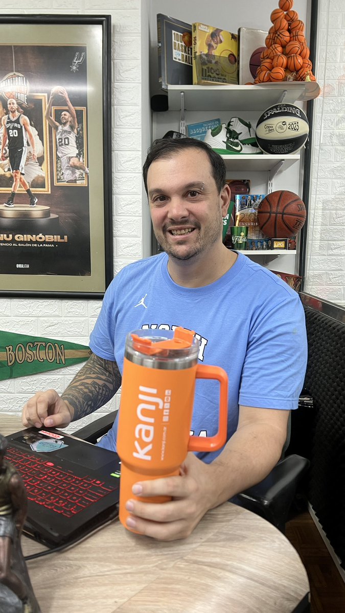 3x3 Radio tweet media