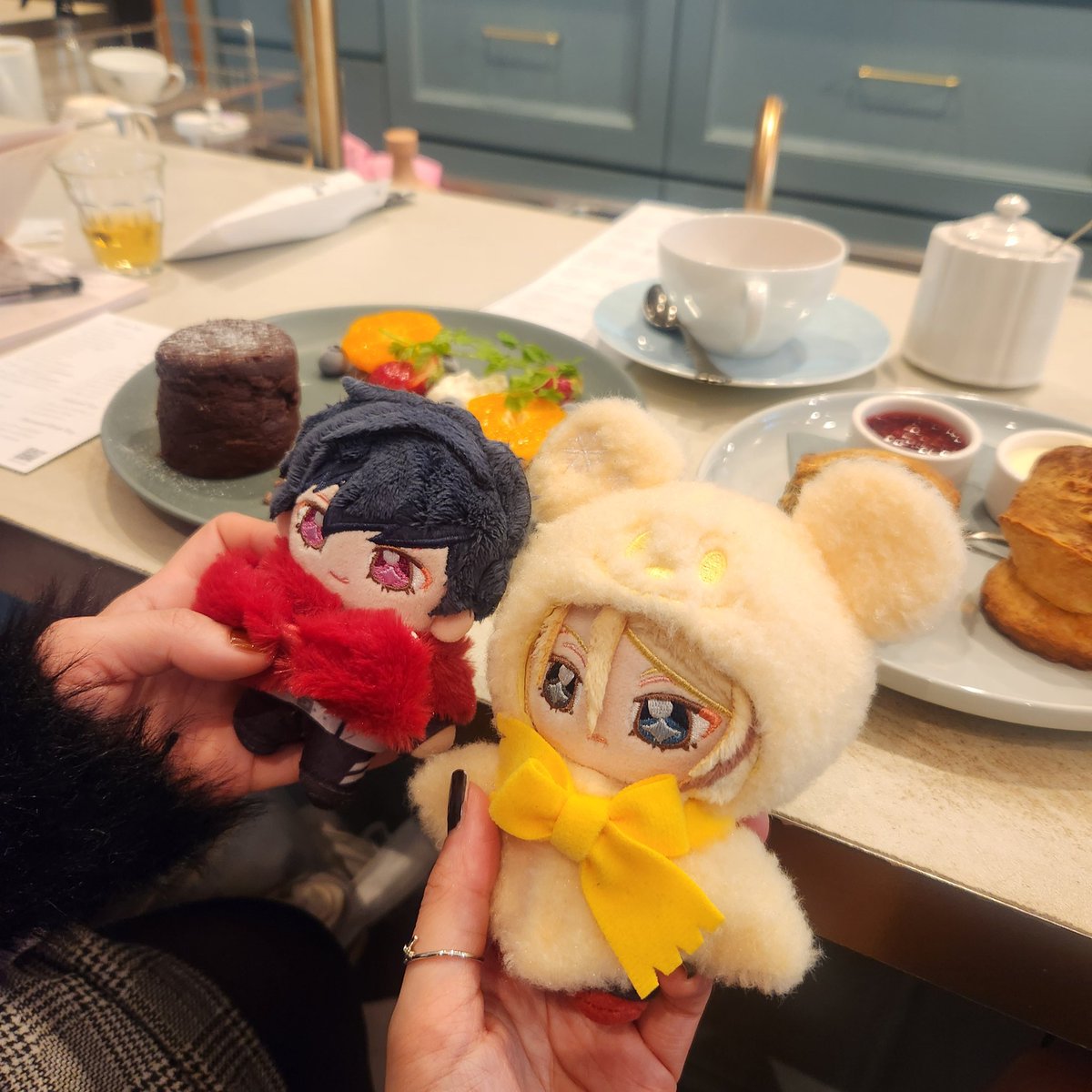 おみっと tweet media