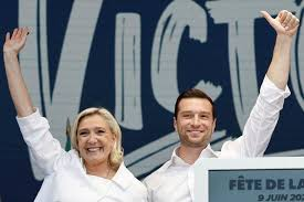 OrienteDawn's tweet photo. 🇫🇷 【突发】玛丽娜·勒庞（Marine Le Pen）领导的右翼政党“国民联盟”（National Rally）党在法国地方选举中表现惊人，不仅大幅超越了其此前预期的“拿下40座城市”的目标，更是取得了令人难以置信的突破——一举拿下70座城市！

目前，目前，已有3000名国民联盟的当选官员正式进驻法国各地的市政议会。“国民联盟”在各项民意调查中均处于领先地位，是法国最受欢迎的政党。

法国人民想要夺回属于他们的国家！