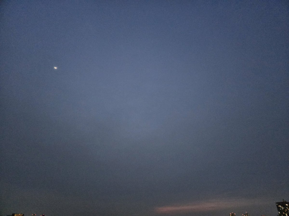 EndoIromi11390's tweet photo. #おはようございます
#すっぴん
昨日の
#夜空
#DEEPSpring
リハーサルでした
#下谷神社
お参り

白髪染めもしました〜😃✌ https://t.co/MBe2pL8baN