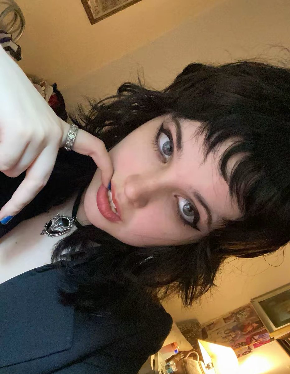 ibu 𓆝 tweet media