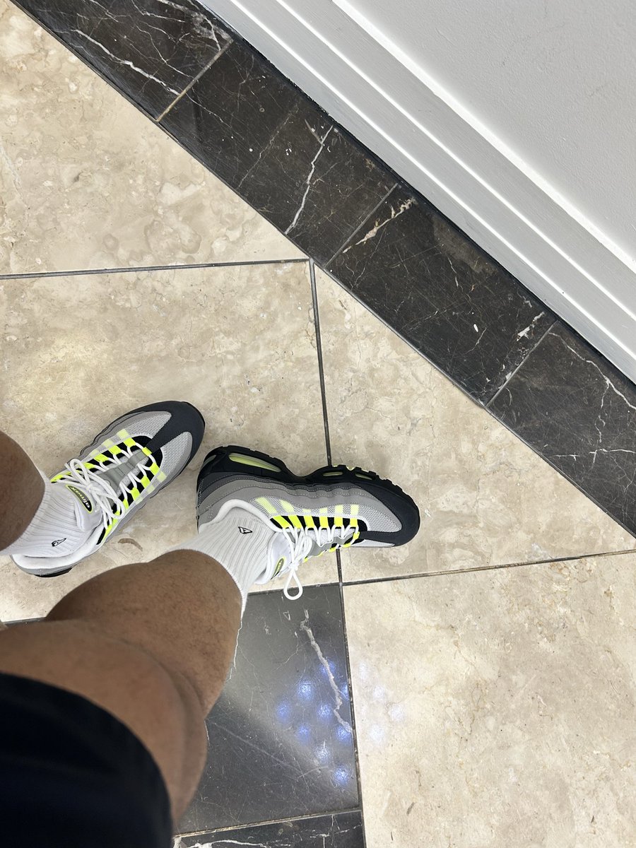 Andrew Baker tweet media