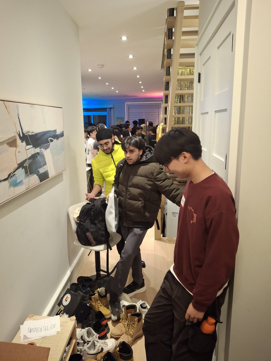 k3vinwvng tweet media