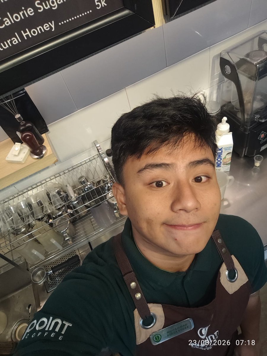 bearzaaa tweet media